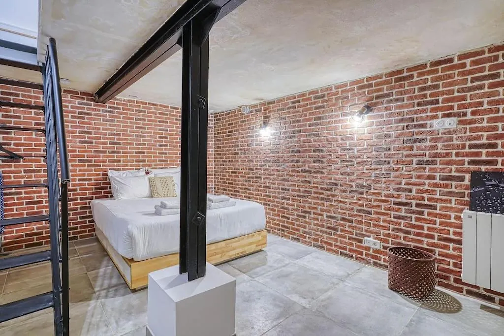 Appartement Proche Rue De Charonne - II Paris 0*,  France